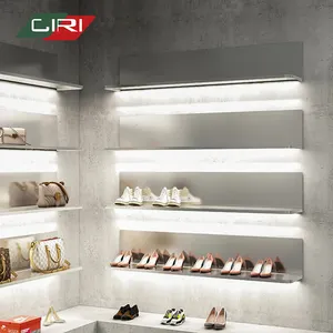 Étagères à chaussures commerciales personnalisées, présentoir à chaussures pour magasins de détail, présentoir à chaussures mural à LED pour salle d'exposition