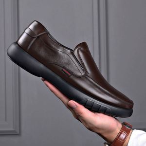 Chaussures décontractées pour hommes en cuir PU de haute qualité - Product Image 2
