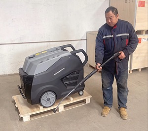 Nouvelle Machine de Nettoyage Industrielle à Eau Chaude 2900 PSI 7,3 KW 15 LPM avec Pompe à Huile pour Voiture et Chauffage - Product Image 4