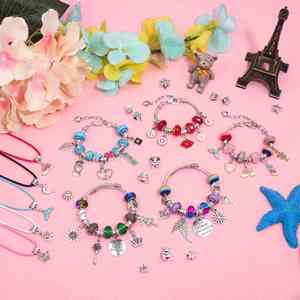 Bracelet de luxe en plastique plaqué or rose avec perles et pendentif en cristal pour femme, jouet éducatif DIY, bijoux tendance et à la mode - Product Image 1