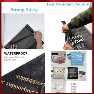 Enveloppe d'expédition en polyéthylène écologique biodégradable avec logo personnalisé imprimé en noir mat et or pour vêtements, t-shirts, sacs - Product Image 4