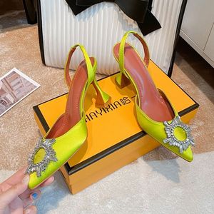 Talons pour femme de haute qualité, couleurs tendance, style slingback, bout couvert, talons blancs en cristal - Product Image 2