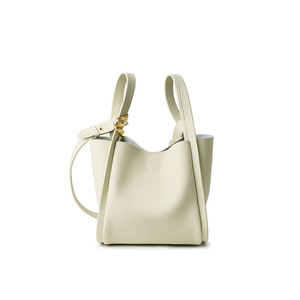 Sac à main seau haut de gamme en cuir véritable avec accents métalliques, léger, à porter à l'épaule ou en bandoulière pour femme - Product Image 2