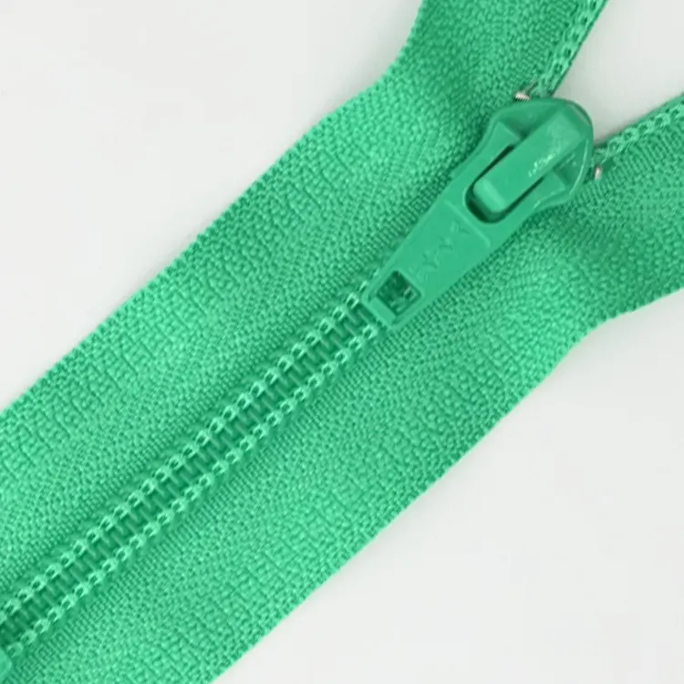 YKK zipper cursore con cerniera arcobaleno colorato in nylon con cerniera personalizzata all'ingrosso per abbigliamento