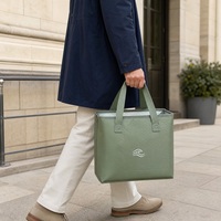 Sac isotherme de livraison de nourriture sur roulettes, sac isotherme non tissé avec doublure en aluminium pour la restauration et les courses