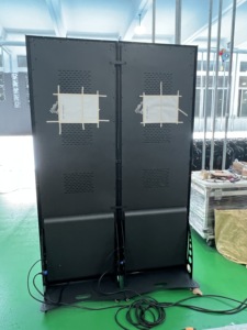 Chất lượng cao xu hướng mới trong nhà p1.25 p1.86 p2.5 <span class=keywords><strong>LED</strong></span> hiển thị áp phích sàn di động đứng với bánh xe <span class=keywords><strong>Led</strong></span> Gương trong nhà <span class=keywords><strong>LED</strong></span> hiển thị - Product Image 5