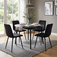 Chaise de salle à manger d'extérieur en velours rembourrée avec accoudoirs, empilable, écologique, durable, design moderne pour hôtel et usage domestique