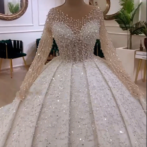 Nouvelle Robe de Mariée Royale Haut de Gamme S2045R avec Traîne Chapelle, Dentelle Imprimée Florale, Magnifiques Diamants Scintillants, Coupe Sirène/Trompette - Product Image 1