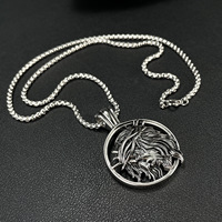 Collier pour homme avec pendentif tête de dieu à épines style punk, en acier inoxydable plaqué or 18 carats, avec chaîne maille vénitienne