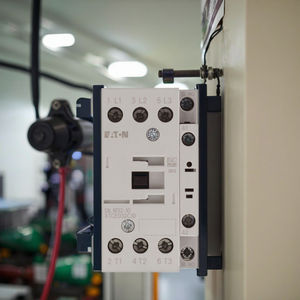 Démarreur de moteur à contacteur EATON Moeller <span class=keywords><strong>DILM</strong></span> Series 9A 24VDC - Product Image 3