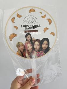 Venta al por mayor bajo MOQ personalizado ídolo imagen Impresión de PVC transparente círculo en forma de plástico redondo Kpop piquete ventilador - Product Image 3