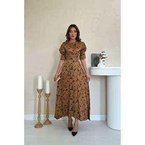 Robe de soirée trapèze en mousseline Moccah avec encolure à nœud, taille naturelle et design enveloppant confortable - Product Image 6