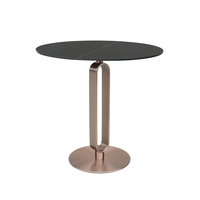 Table d'appoint ronde de luxe en acier inoxydable et en fonte avec base en or rose pour les pieds de meubles de salon et de chambre à coucher en plein air