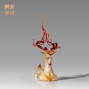 Ornement de corps supérieur de cerf en laiton, design contemporain, décoration de salon, cadeau du Nouvel An chinois, par Atelier d'Art en Cuivre - Product Image 4