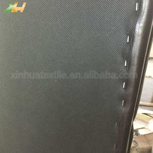 Pp Spunbond Tnt <span class=keywords><strong>Blanc</strong></span> Et <span class=keywords><strong>Noir</strong></span> Canapé Printemps Emballage Tissu Non Tissé Polypropylène Spunbonded Non-tissé - Product Image 1