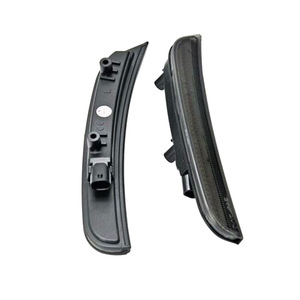 Luces Intermitentes Laterales Ahumadas 68214126AA para Dodge Charger 15-21 Juego de 4 Halógenas de Plástico - Product Image 2