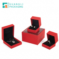 Emballage de boîte à bijoux de luxe personnalisé de haute qualité en similicuir boîtes à bagues en peau de crocodile pendentif bracelet boîte à bijoux