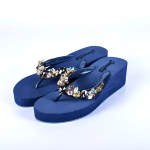 Wholesale rhinestone crystal V shape flip flops clips shoe chain decoration slippers for women