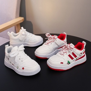 Çocuklar için Yeni Bahar Yumuşak Tabanlı Hafif Her Şeyle Uyumlu Günlük Spor Ayakkabılar Bebek - Product Image 1