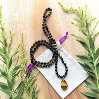 Mala Onyx Hitam, Liontin Mata Harimau, Kalung Meditasi 108 Butir yang Diikat Tangan, Perhiasan Yoga, Kristal Penyembuhan, Hadiah Kekuatan