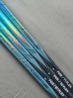 2026 Fly Glacier Blue Hot Selling Fiber Ice Hockey Stick Laris Manis Grosir Pabrik Cina