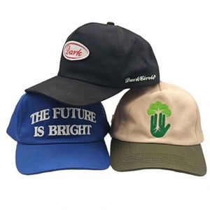 Gorras Personalizadas OEM de 5 Paneles con Logotipo Bordado, Gorras de Papá sin Estructura, Gorras Snapback con Visera Curva - Product Image 1