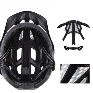 Casco leggero Mountain Bike/Road Bike per uomini e donne adulti.