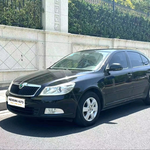 <span class=keywords><strong>Occasion</strong></span> 2012 <span class=keywords><strong>Skoda</strong></span> <span class=keywords><strong>Octavia</strong></span> Yijun Edition 1.6L <span class=keywords><strong>Essence</strong></span> Automatique Intérieur sombre R15 Pneus Sièges cuir FWD - Product Image 1