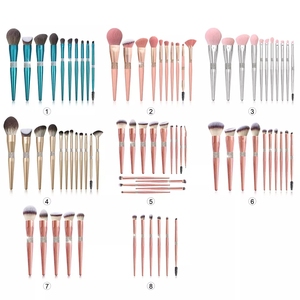 HMU <span class=keywords><strong>2022</strong></span> Nuevo y Exclusivo Set de 12 Brochas de Maquillaje Color Champán Dorado con Cristales y Diamantes, Brochas de Maquillaje de Alta Gama - Product Image 6