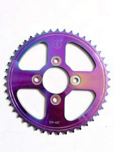 Conjunto de <span class=keywords><strong>Cadena</strong></span> para Motocicleta, Engranajes Resistentes al Desgaste, <span class=keywords><strong>Cadena</strong></span> <span class=keywords><strong>Reforzada</strong></span> de Alta Resistencia a la Tracción, Se Puede Fabricar para Cualquier Modelo - Product Image 2