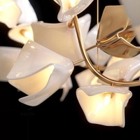 Nouvelle Suspension LED en Céramique de Taille Moyenne à Télécommande, Motif Pétale Floral, 220V, Dimmable, CRI 90 Élevé, pour Décoration d'Hôtels et de Gîtes