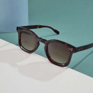 Gafas de Sol Retro Cuadradas UV400 al por Mayor, Logotipo de Marca Personalizado, Montura de Acetato de Alta Calidad, Gafas de Sol de Diseño Vintage con Triple Punto - Product Image 3