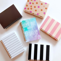 Conception personnalisée de carnet de notes A5 avec reliure spirale en couverture rigide en papier pour cadeau d'étude