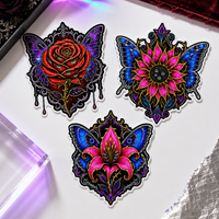 Autocollant en vinyle gothique personnalisé, motif floral sombre, papillon, œil, autocollant découpé à la forme, auto-adhésif, repositionnable, pour skateboard, casque