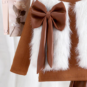 Vêtements pour enfants en bas âge, automne-hiver, vente en gros, haut à rayures, manteau en fourrure à nœud, <span class=keywords><strong>jupe</strong></span> en <span class=keywords><strong>cuir</strong></span> plissée, ensemble de 3 pièces pour petites filles - Product Image 5