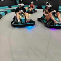 Programa de Pedido de Muestra de Go-Kart VR con Visita a la Fábrica, Evaluación de Máquinas de Carreras de Realidad Mixta para Compradores B2B Serios