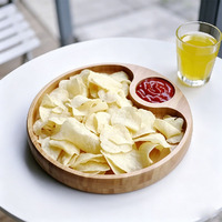 Assiette et plat de service en bois écologiques modernes avec finition polie pour la salle à manger et la décoration de la maison