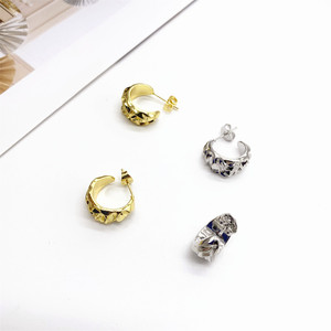 Zhenlu Jewelry <b>Huggie</b> Earrings Geometric Copper Alloy Gold <b>Silver</b> Lava Style Irregular Shape Fashion Earrings - Product Image 5