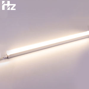 מנורת לד לגידול צמחים Rocketech 4ft 120 ס\\\"מ 24W T5 בעלת דירוג IP65, 1680 מול/שנייה, 450 ננומטר שיא, CRI90 Ra90, 4000K פריחה - Product Image 2