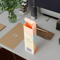 Boîte d'emballage cosmétique écologique recyclable personnalisée, nouvelle arrivée, en papier kraft cartonné avec logo en relief