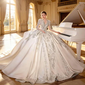 베스트셀러 고급스러운 레트로 스타일 웨딩드레스, 화려한 레이스 새틴 플로잉 캐시드럴 스타일 스커트 - Product Image 1