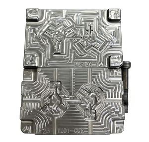 Moule d'injection plastique TongSheng modèle 12 pour préformes de bouteilles de boissons en PET, Guangdong - Product Image 3