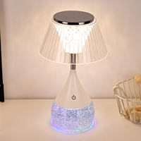 Nouveau style nuit rvb paillettes bouteille fond transparent rubik cube led lampe de bureau avec abat-jour en cristal