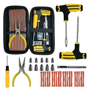 ชุดซ่อมยางสำหรับยางแบบไม่มียางใน เครื่องมือซ่อมฉุกเฉินพร้อมแถบปิดรูรั่วและเครื่องมือด้ามจับสีเหลือง ขนาด 20x13.5x4.5 ซม. - Product Image 2