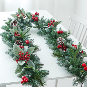 Décorations de Noël, y compris couronnes, suspensions de porte en plastique, suspensions murales, décorations de vitrine, ornements, ambiance festive - Product Image 2