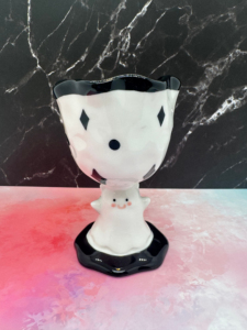 แก้วชาเซรามิคแนวตั้งลายการ์ตูนน่ารักสไตล์ฮาโลวีนสีดำขาว  ใช้ซ้ำได้ ปลอดภัยสำหรับเครื่องล้างจานและไมโครเวฟ พร้อมกล่องของขวัญ - Product Image 3