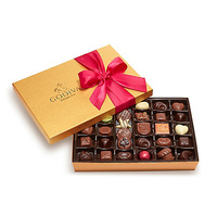 Boîte à chocolat rigide en papier kraft, nouveau design, recyclable, avec estampage à chaud doré, revêtement UV et gaufrage