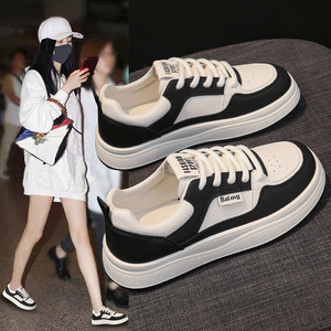 Nuevas <span class=keywords><strong>Zapatillas</strong></span> Deportivas de Primavera para <span class=keywords><strong>Mujer</strong></span>, con Suela Gruesa, Transpirables, Ligeras, Antideslizantes, Blancas, Casuales, con Parte Superior de PU y Cordones, 2025 - Product Image 2