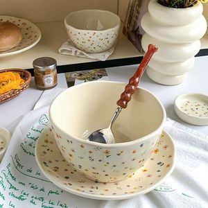 China Custom Made Floral Patterned Ceramic Tableware Wholesale French Beige Ceramic Tableware - Product Image 4