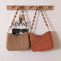 Sacs fourre-tout tissés pour filles sacs à bandoulière unique avec ceinture en chaîne sacs fourre-tout en paille portables pour femmes sacs à main de plage tricotés